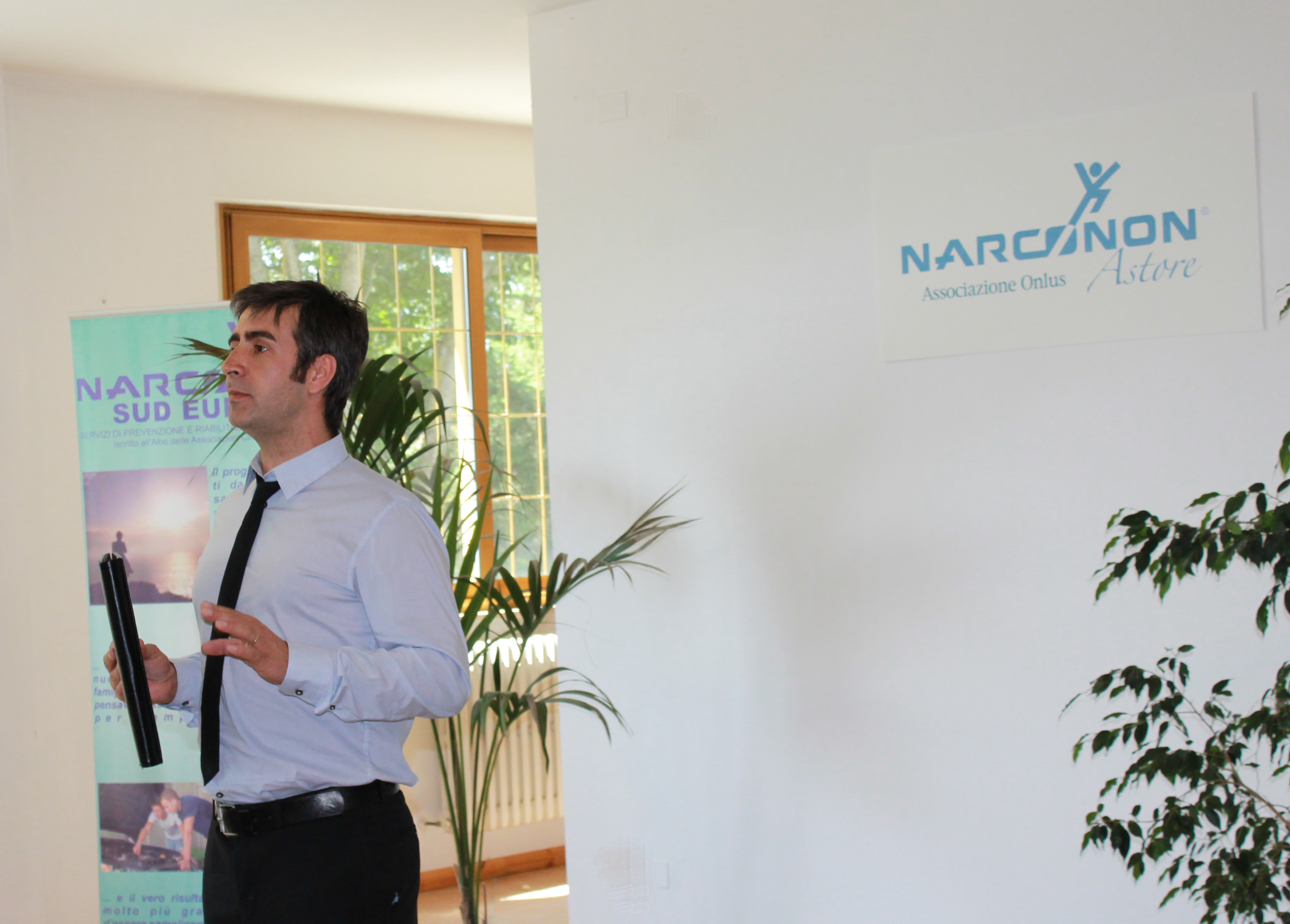 Diego, conferenza Narconon